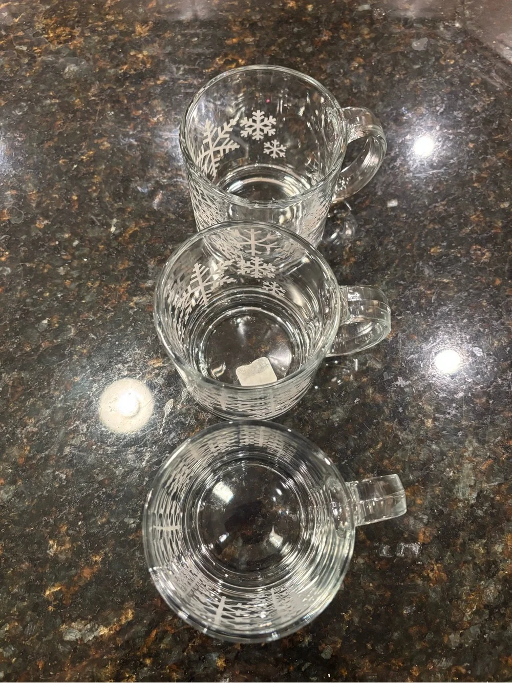 Crate & Barrel Set of 3 Snowflake White and Clear Glass Mugs. Made In USA New!